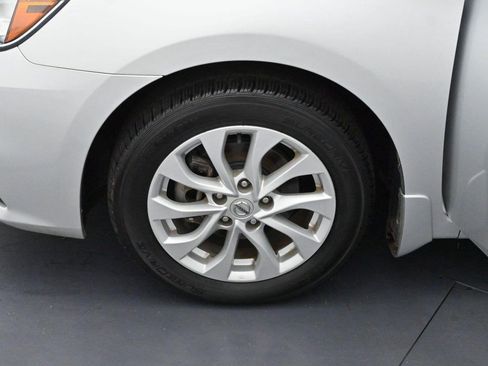 Used 2019 Nissan Sentra SV FWD image 29