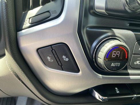 Used 2019 GMC Sierra 1500 SLE w/ SLE Value Package AWD/4WD image 35