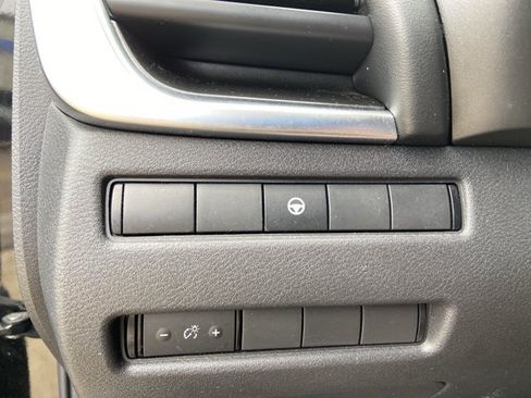 Used 2023 Nissan Rogue SV FWD image 44