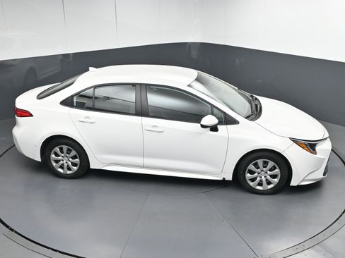 Certified 2023 Toyota Corolla LE image 34