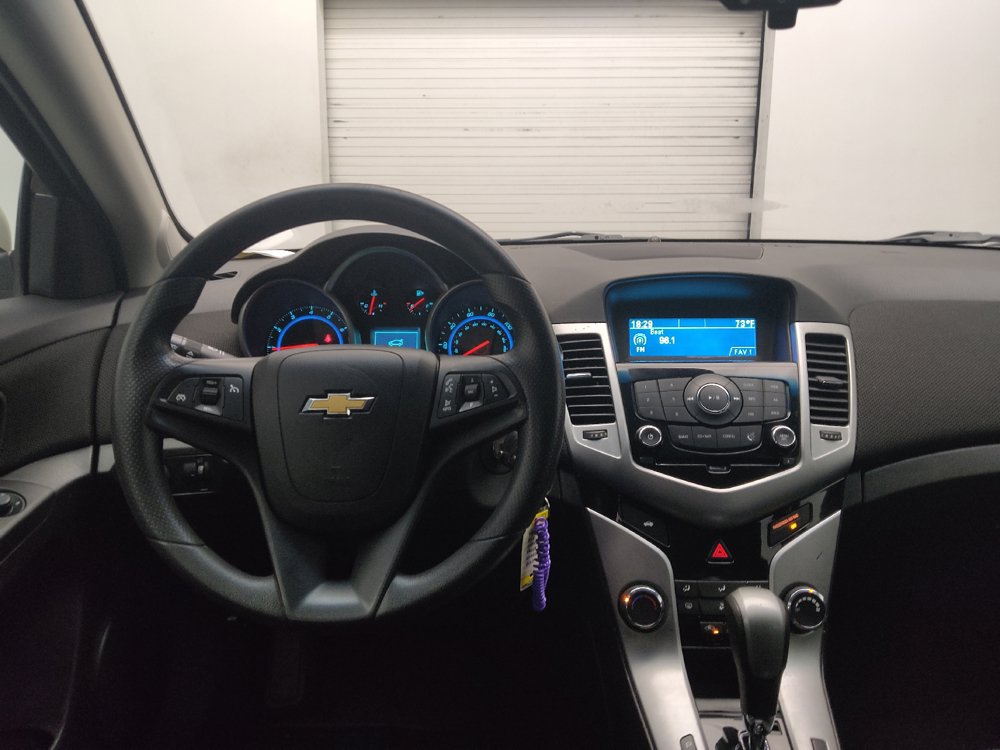 Used 2016 Chevrolet Cruze LT FWD image 22