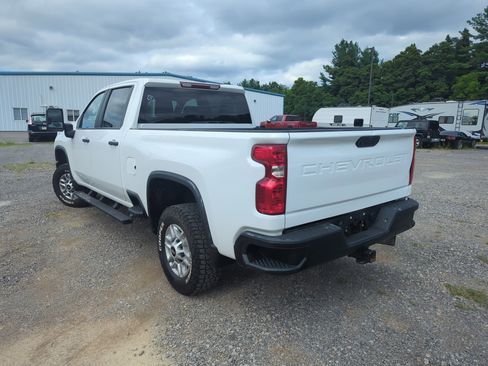 Used 2021 Chevrolet Silverado 2500 W/T w/ WT Convenience Package image 4
