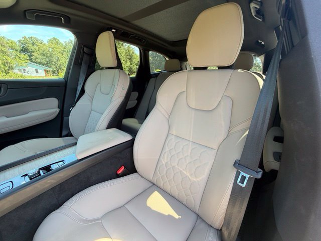 Used 2026 Volvo XC60 B5 Core AWD/4WD image 15