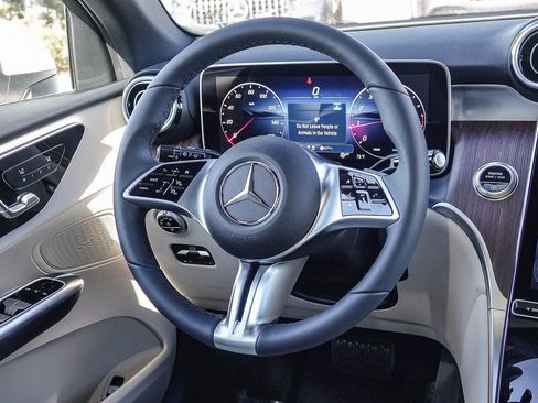 New 2026 Mercedes-Benz GLC 300 image 14