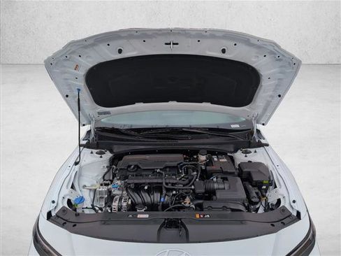 New 2026 Hyundai Elantra SE image 19