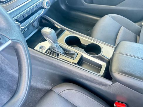 Used 2024 Nissan Altima 2.5 SV image 41