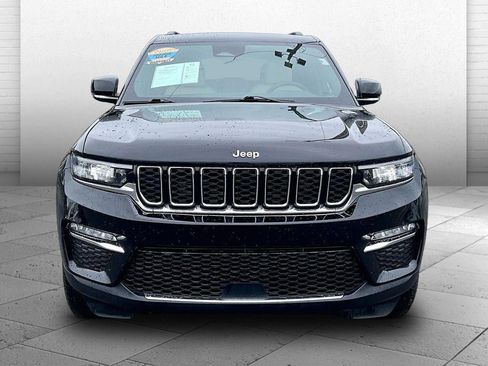 Used 2025 Jeep Grand Cherokee Limited AWD/4WD image 2