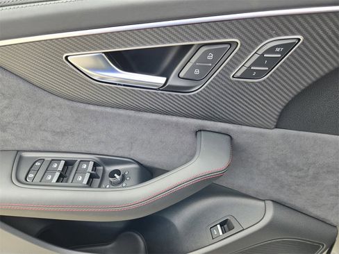 New 2026 Audi Q8 Prestige image 18