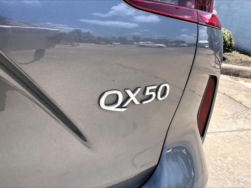 Used 2022 INFINITI QX50 Luxe w/ Appearance Package FWD image 29