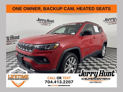 Used 2023 Jeep Compass Latitude AWD/4WD image 1