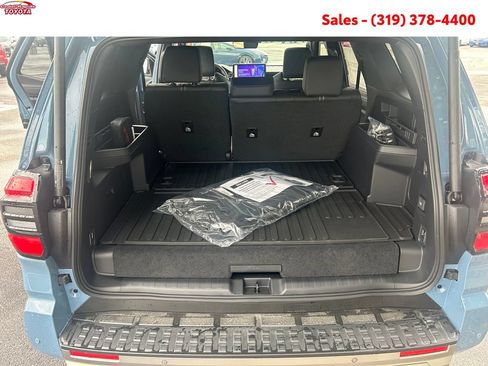 New 2026 Toyota 4Runner Limited AWD/4WD image 18