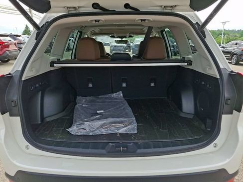 Used 2024 Subaru Forester Touring AWD/4WD image 30