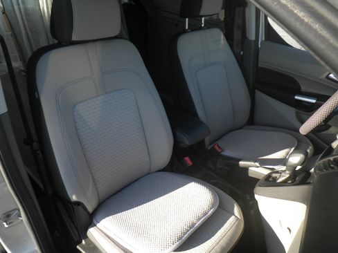 Used 2020 Ford Transit Connect XLT image 20