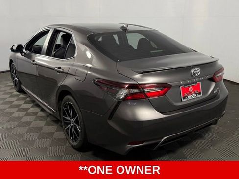 Used 2023 Toyota Camry SE FWD image 6