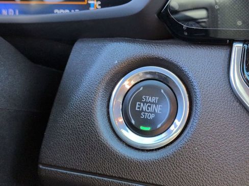 Used 2023 Chevrolet Colorado Trail Boss w/ Technology Package AWD/4WD image 17