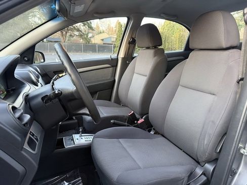 Used 2009 Chevrolet Aveo LT image 8