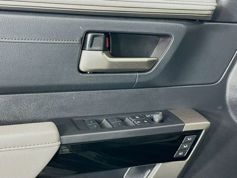 Used 2023 Toyota Tundra Limited image 18