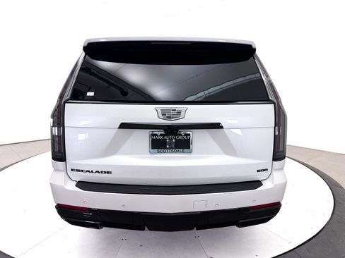 Used 2025 Cadillac Escalade Sport Platinum w/ LPO, ONYX Package AWD/4WD image 19