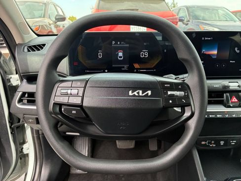 Used 2026 Kia K4 FWD image 26