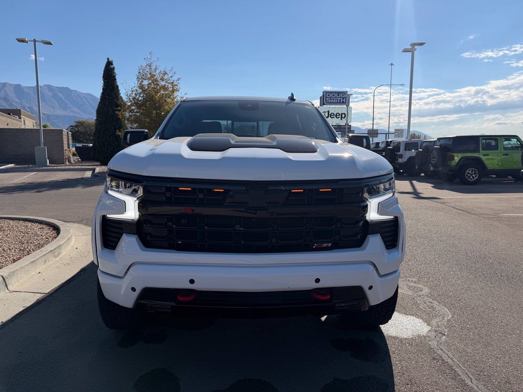 Used 2024 Chevrolet Silverado 1500 LT Trail Boss w/ LT Trail Boss Premium Package AWD/4WD image 7