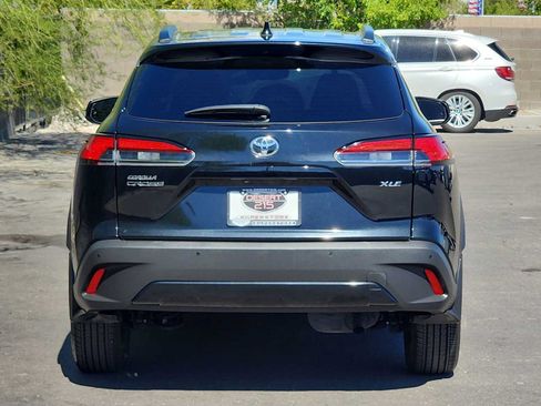 Used 2024 Toyota Corolla Cross XLE w/ Convenience Package FWD image 7