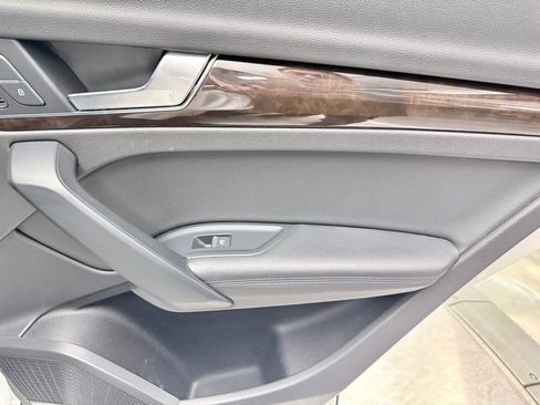 Used 2019 Audi Q5 2.0T Premium Plus image 18