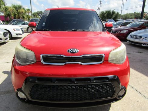 Used 2016 Kia Soul + FWD image 2