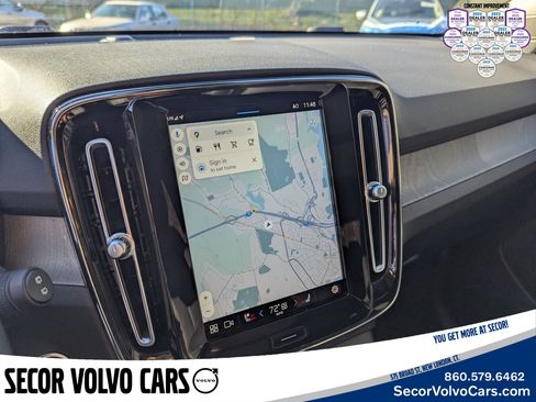 Certified 2023 Volvo XC40 B5 Plus w/ Driver Assist Package image 15