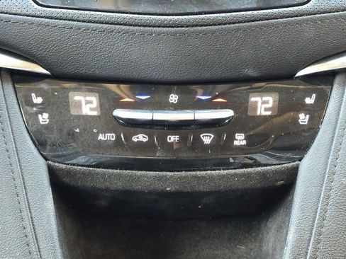 Used 2019 Cadillac XT5 Premium Luxury image 38