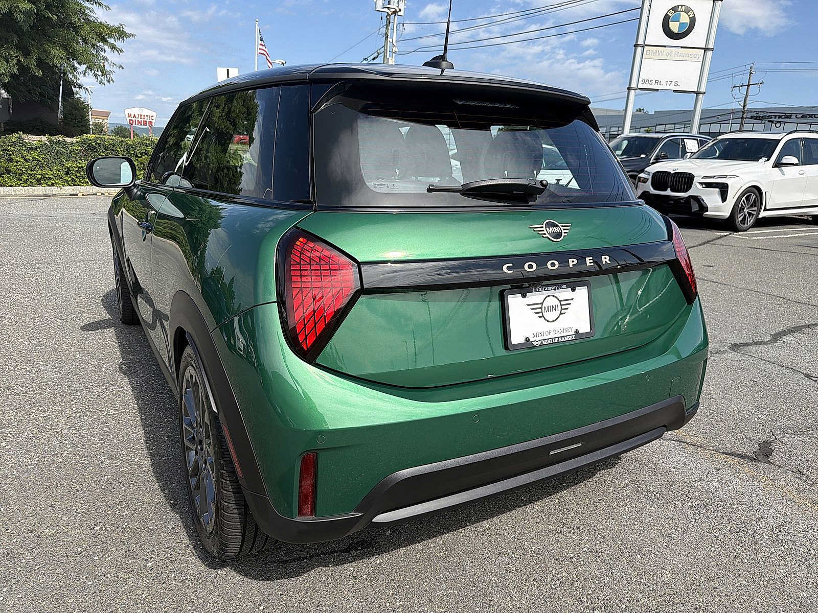 Used 2026 MINI Cooper 2-Door Hardtop FWD image 12