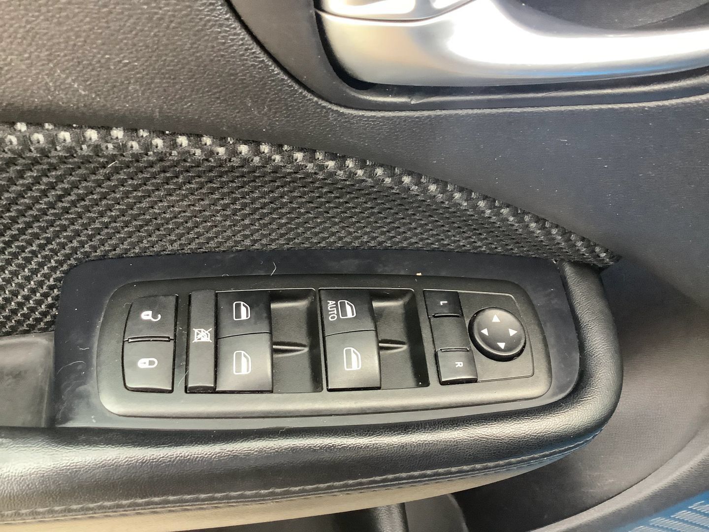 Used 2015 Dodge Dart SXT FWD image 26