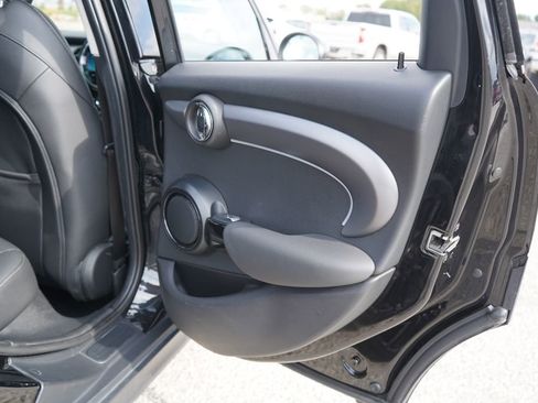 Used 2024 MINI Cooper S image 21