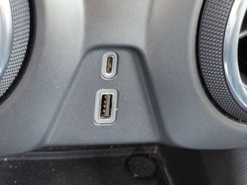 Used 2020 Chevrolet Blazer LT image 21