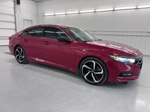 Used 2019 Honda Accord Sport image 9
