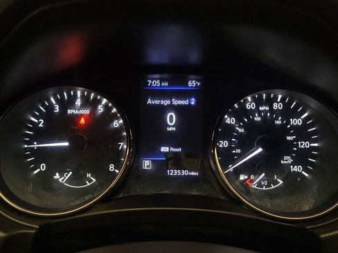 Used 2020 Nissan Rogue SV AWD/4WD image 23