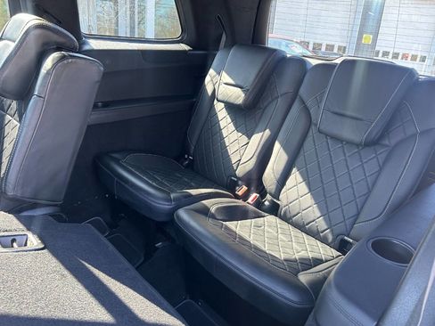 Used 2013 Mercedes-Benz GL 550 4MATIC image 27