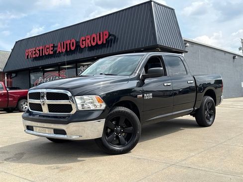 Used 2017 RAM 1500 Classic SLT AWD/4WD image 18