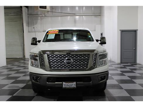 Used 2019 Nissan Titan Platinum Reserve w/ Platinum Utility Package image 3