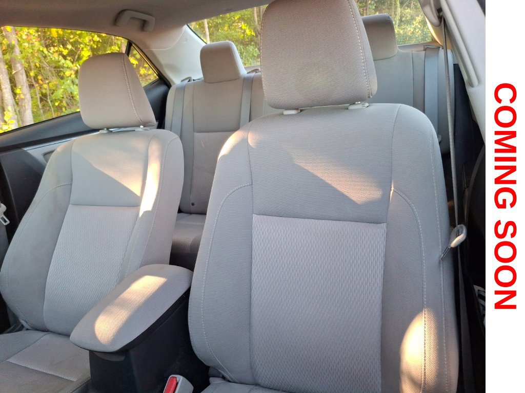 Used 2014 Toyota Corolla LE FWD image 12