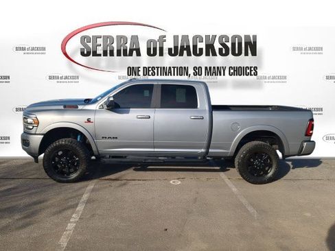 Used 2022 RAM 2500 Laramie w/ Night Edition image 6