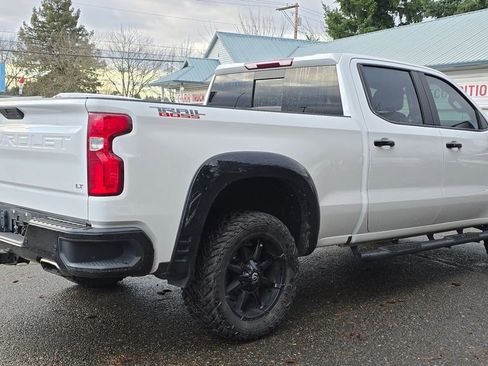 Used 2021 Chevrolet Silverado 1500 LT Trail Boss w/ Convenience Package II image 3