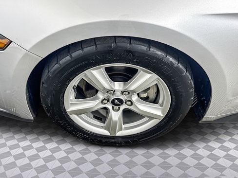 Used 2019 Ford Mustang Coupe image 36