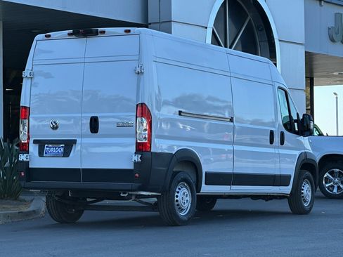 New 2025 RAM ProMaster 2500 w/ Convenience Group image 4