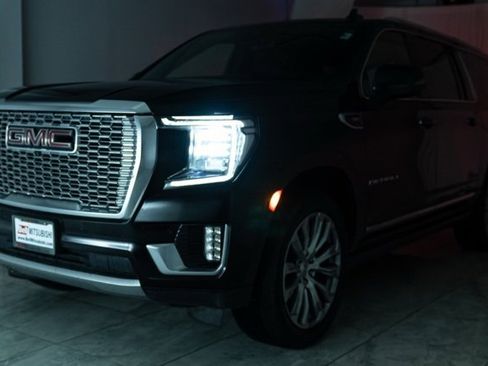 Used 2023 GMC Yukon XL Denali image 39