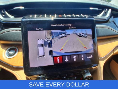 Used 2024 Jeep Grand Cherokee L Summit AWD/4WD image 8