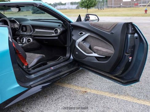 Used 2019 Chevrolet Camaro ZL1 RWD image 47