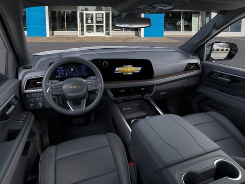 New 2026 Chevrolet Suburban Premier w/ Sun And Tow Package image 17