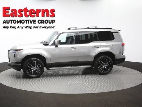 Used 2024 Lexus GX 550 w/ Cold Area Package AWD/4WD image 64