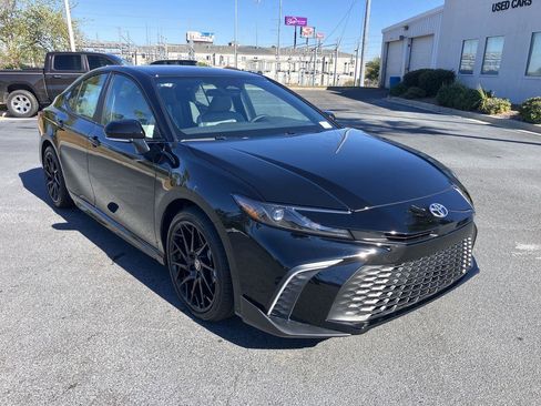 New 2026 Toyota Camry SE image 7