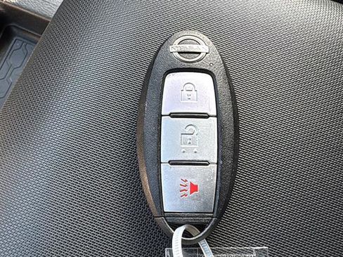 Used 2022 Nissan Frontier S RWD image 27